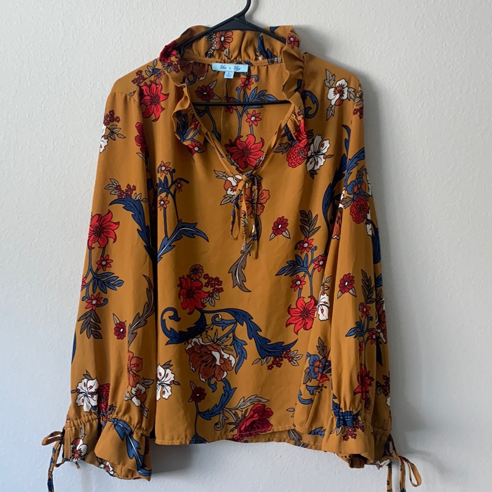 She & Sky Ruched Blouse